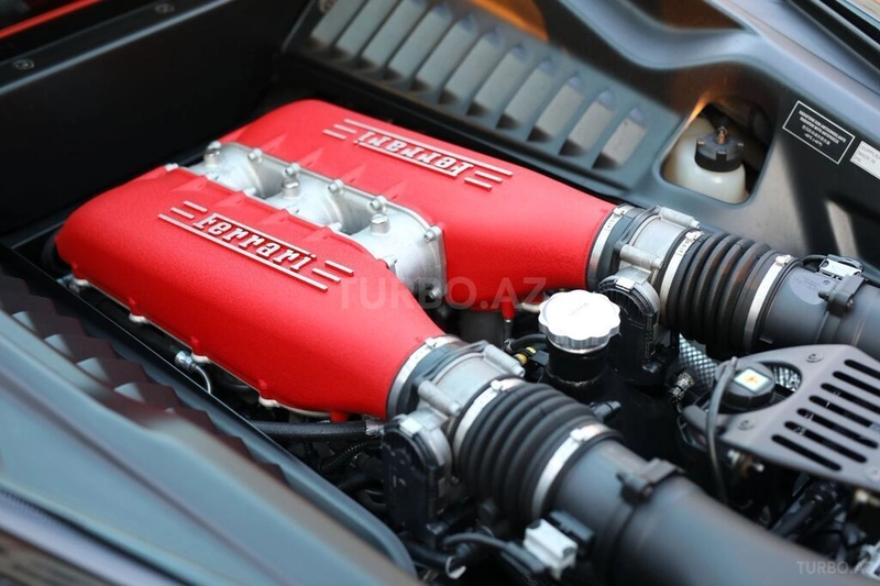 2013 Ferrari 458 Spider, 4.5L, 7000km - Image 13