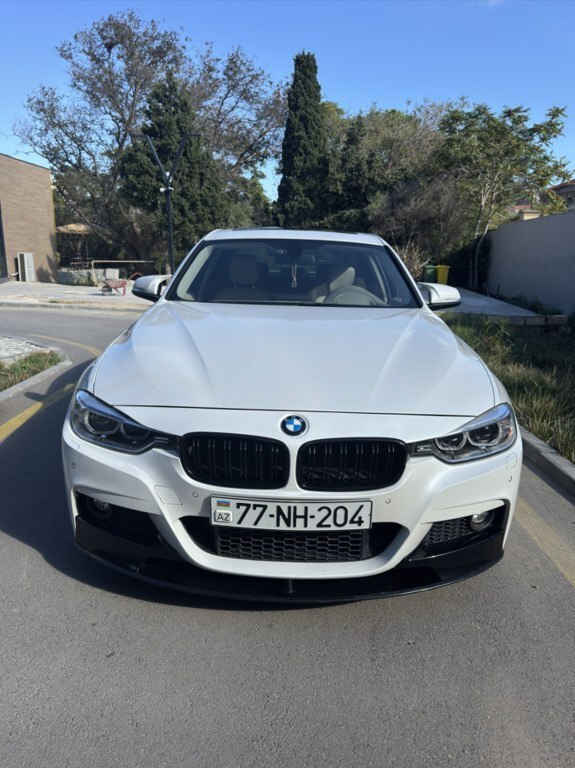 2013 BMW 328, 2.0L, 102000km - Image 1