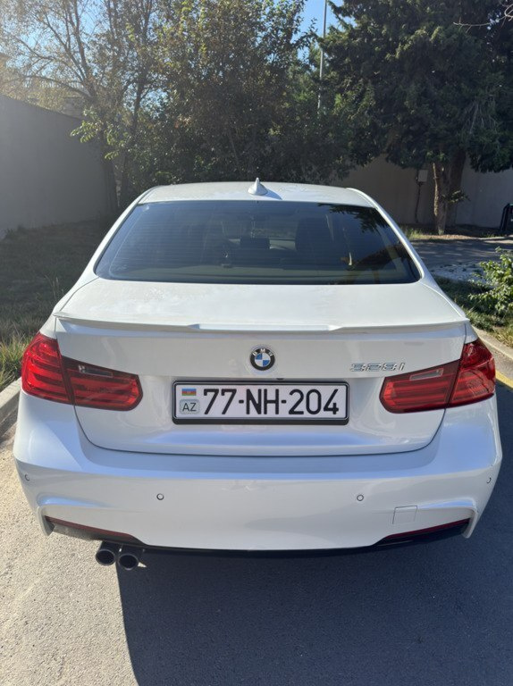2013 BMW 328, 2.0L, 102000km - Image 2