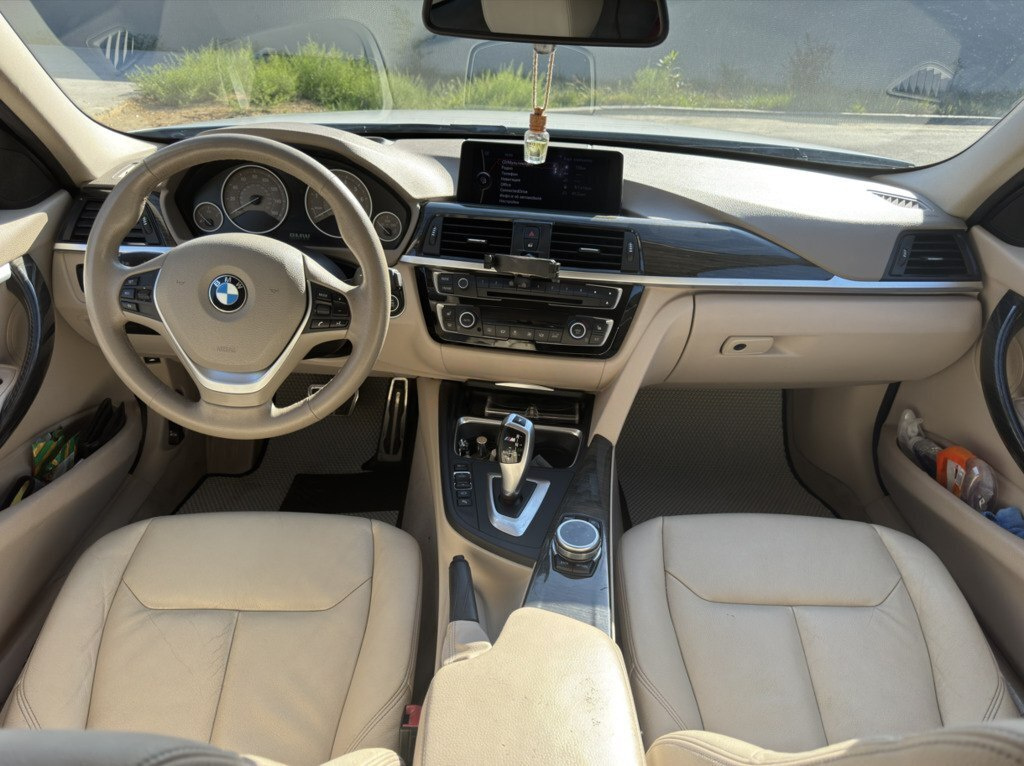 2013 BMW 328, 2.0L, 102000km - Image 5