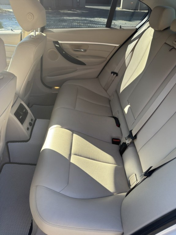 2013 BMW 328, 2.0L, 102000km - Image 8