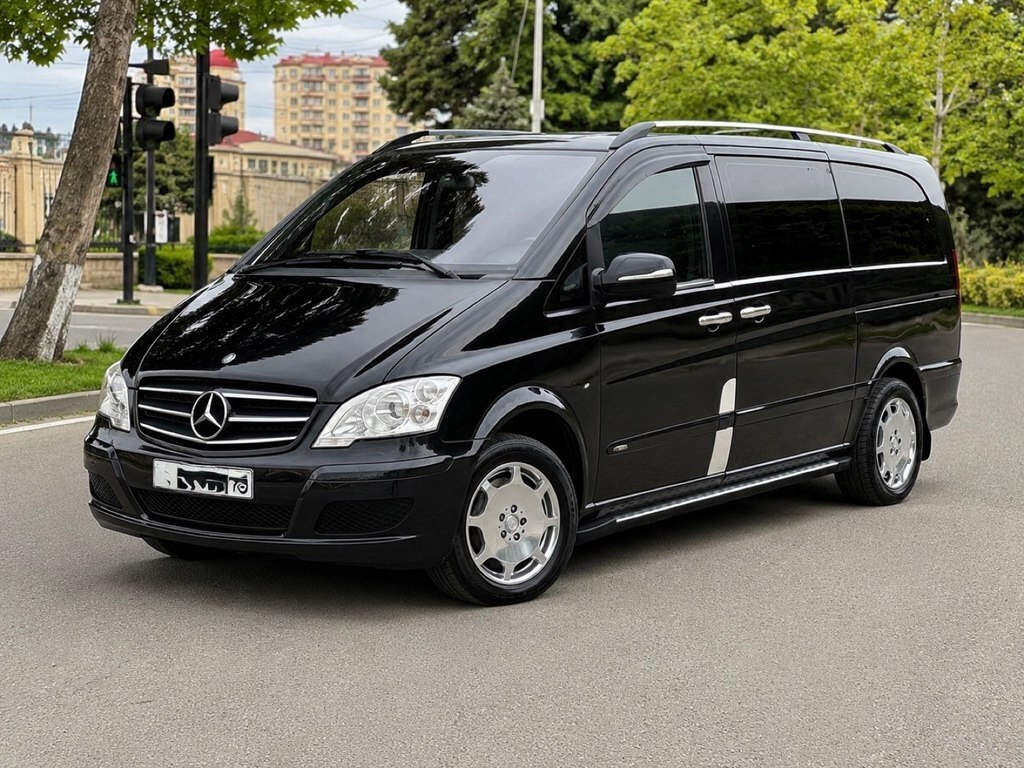 2004 Mercedes Viano, 2.1L, 580000km - Image 1