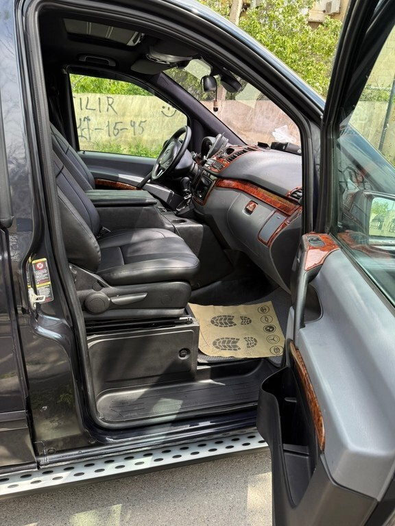 2004 Mercedes Viano, 2.1L, 580000km - Image 12