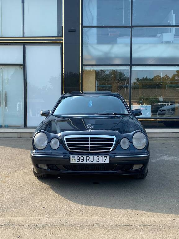 1999 Mercedes E 240, 2.6L, 434935km - Image 1