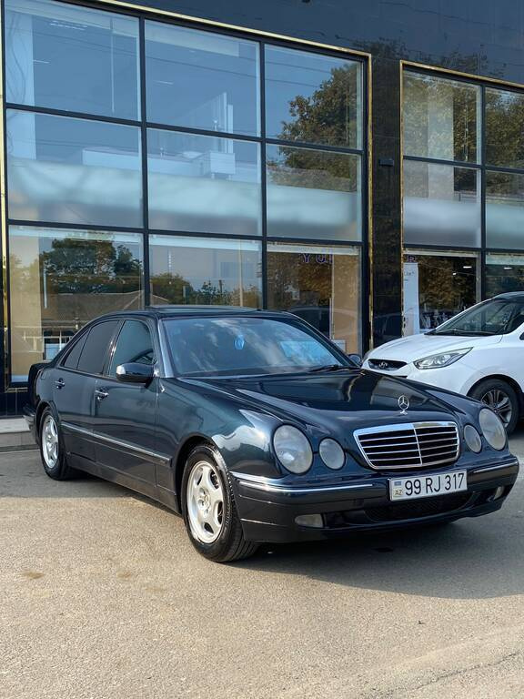 1999 Mercedes E 240, 2.6L, 434935km - Image 3