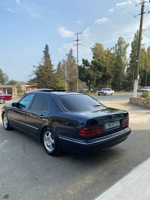 1999 Mercedes E 240, 2.6L, 434935km - Image 7