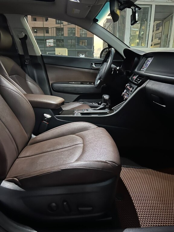 2018 Kia K5, 2.0L, 123800km - Image 14