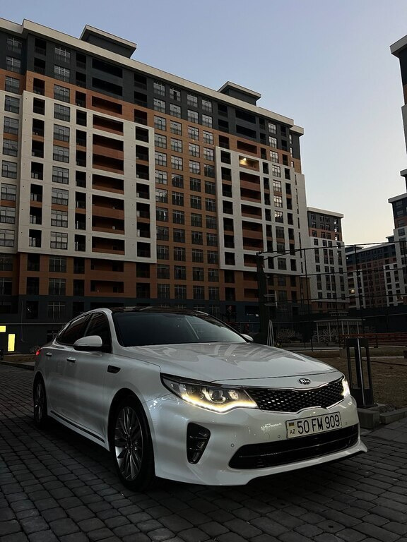 2018 Kia K5, 2.0L, 123800km - Image 4