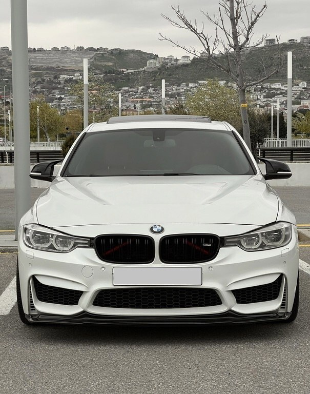 2016 BMW 328, 2.0L, 142312km - Image 2