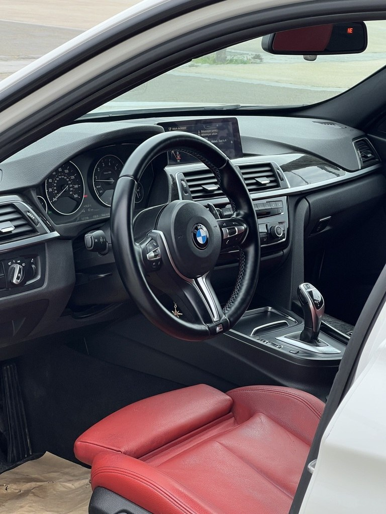 2016 BMW 328, 2.0L, 142312km - Image 13