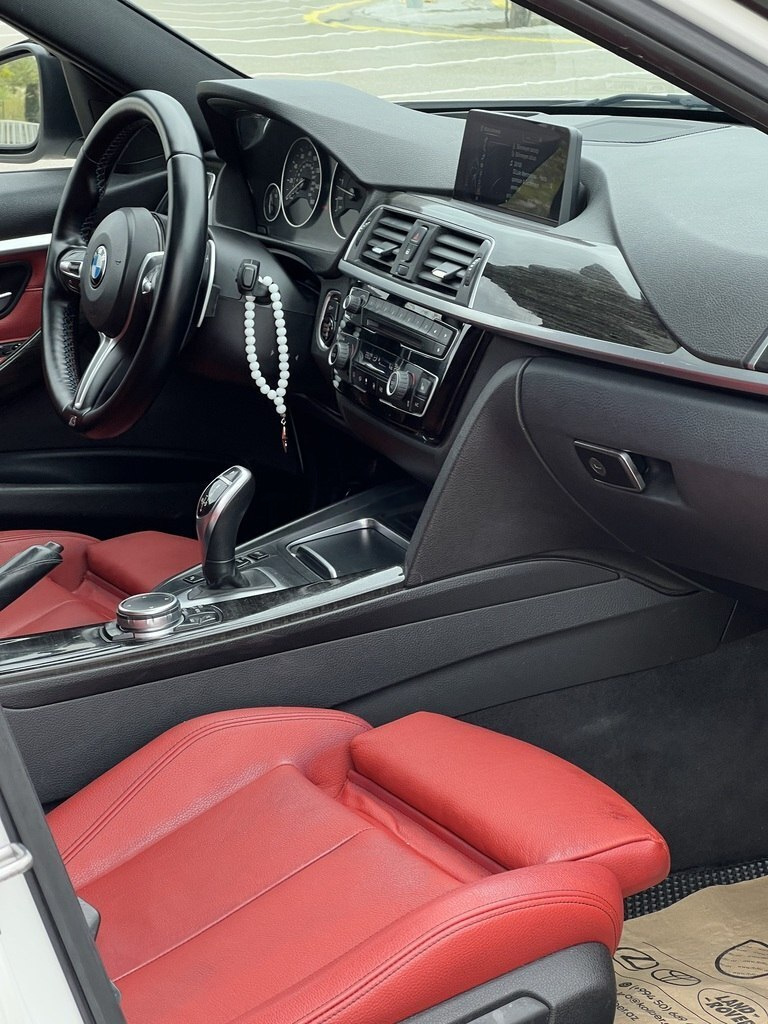 2016 BMW 328, 2.0L, 142312km - Image 15