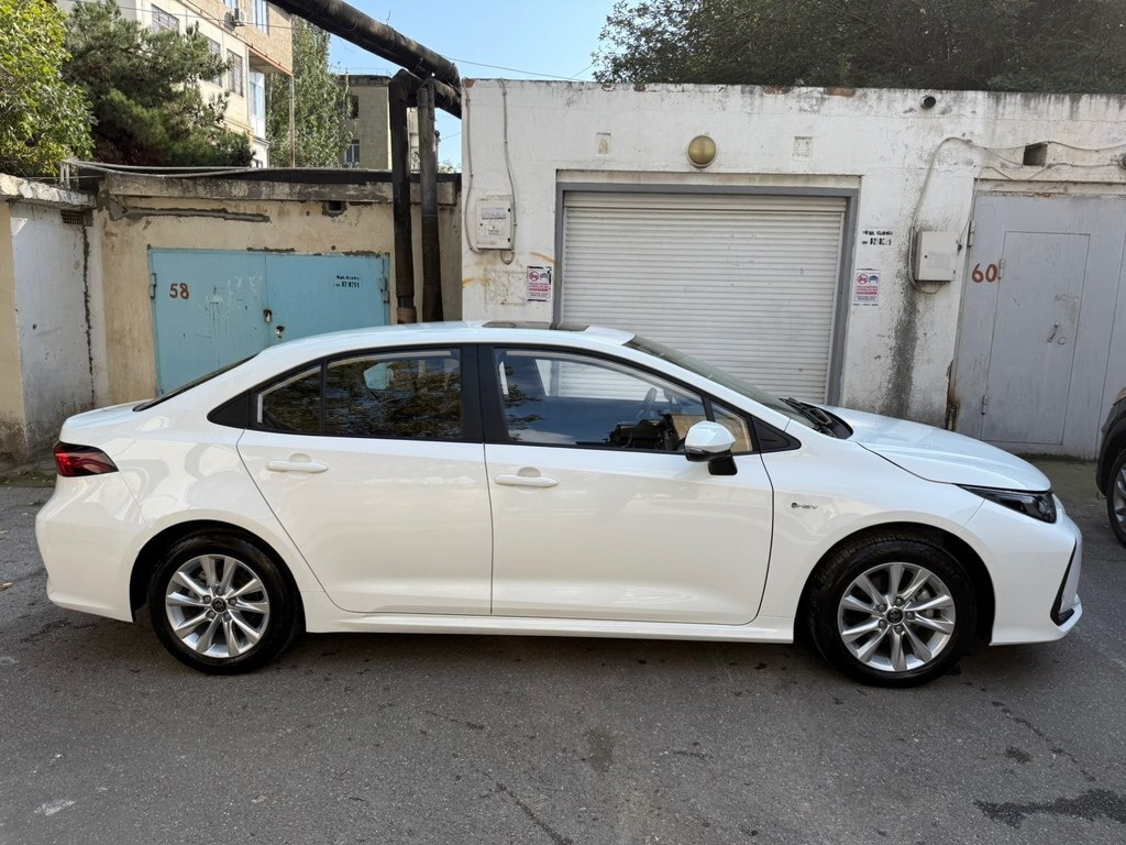 2025 Toyota Corolla, 1.8L, 0km - Image 5