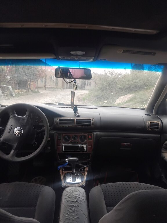 1999 Volkswagen Passat, 1.8L, 205000km - Image 3