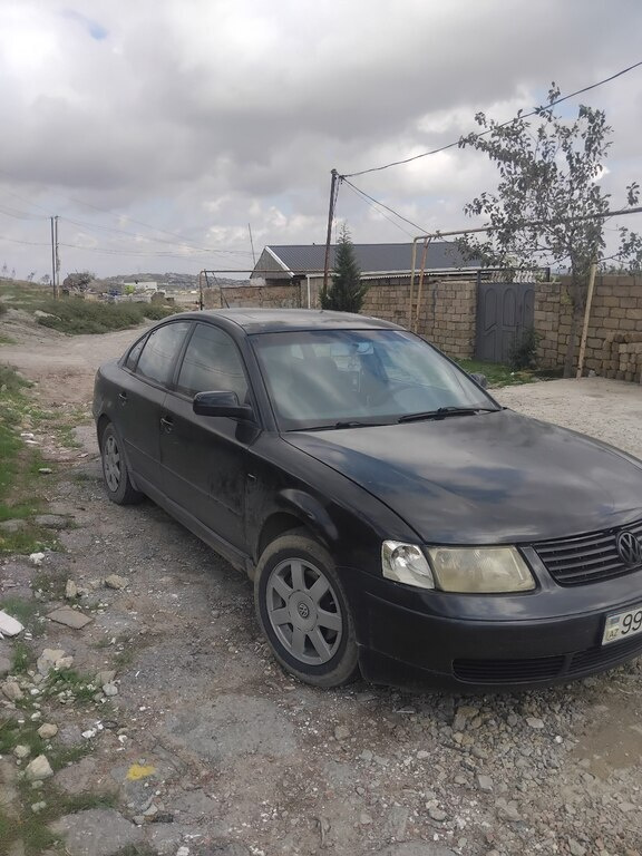 1999 Volkswagen Passat, 1.8L, 205000km - Image 4