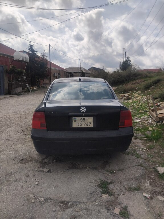 1999 Volkswagen Passat, 1.8L, 205000km - Image 5