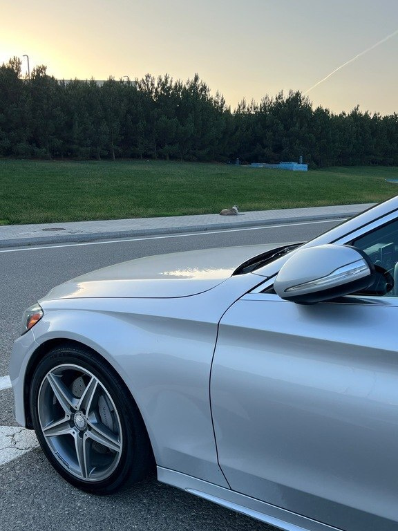 2015 Mercedes C 300, 2.0L, 159000km - Image 2