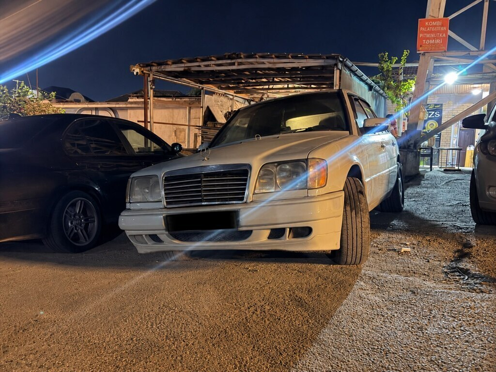 1991 Mercedes 200 D, 2.3L, 768389km - Image 1