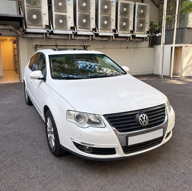 2008 Volkswagen Passat, 1.8L, 180000km - Image 2