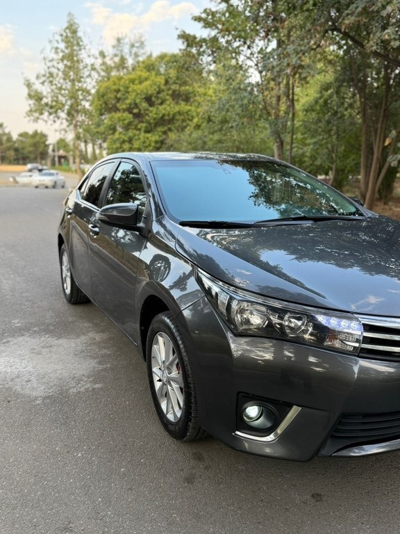 2014 Toyota Corolla, 1.6L, 316000km - Image 3