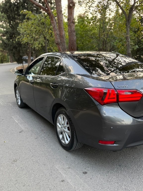 2014 Toyota Corolla, 1.6L, 316000km - Image 5