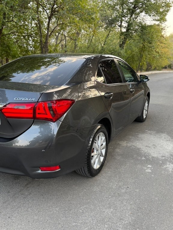 2014 Toyota Corolla, 1.6L, 316000km - Image 6