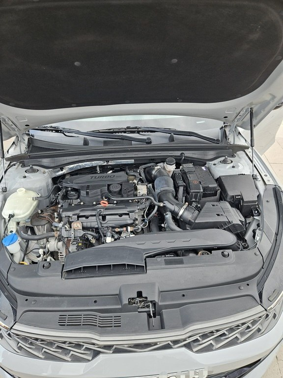 2020 Kia K5, 1.6L, 44000km - Image 14