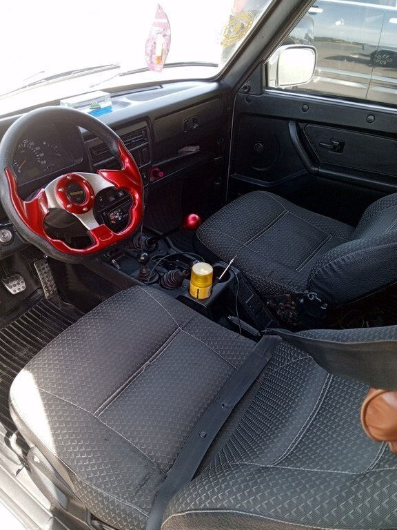 2015 LADA (VAZ) Niva, 1.7L, 147800km - Image 7