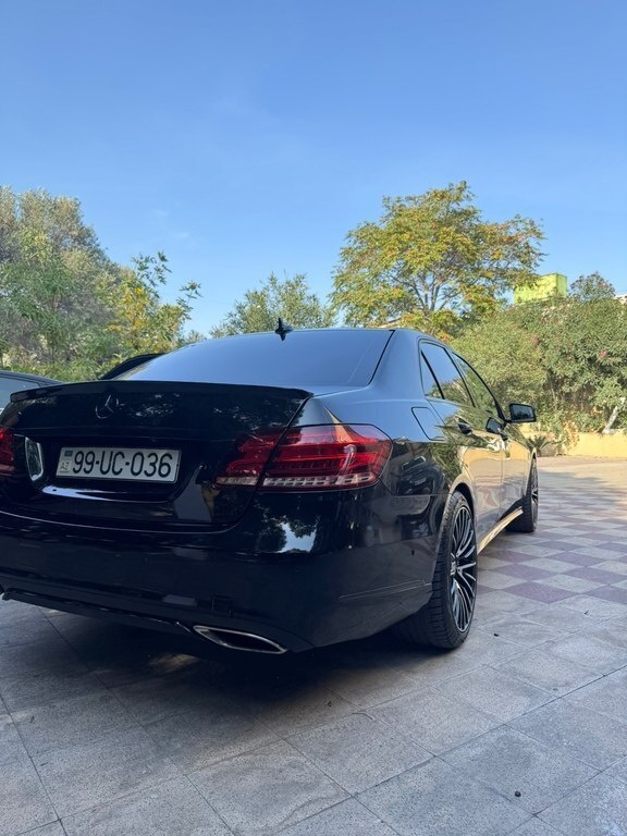 2014 Mercedes E 220, 2.1L, 223500km - Image 14