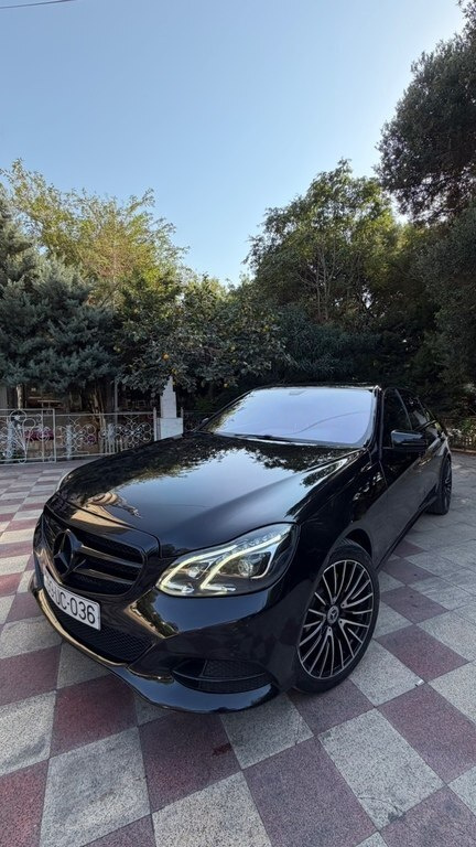 2014 Mercedes E 220, 2.1L, 223500km - Image 5