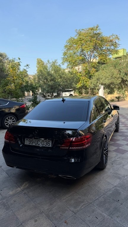 2014 Mercedes E 220, 2.1L, 223500km - Image 8