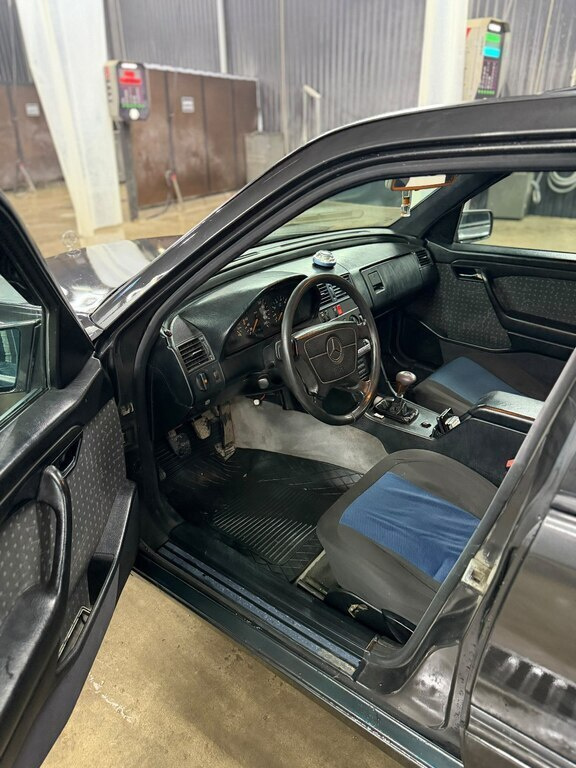 1994 Mercedes C 180, 1.8L, 292793km - Image 16