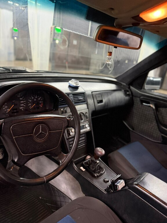 1994 Mercedes C 180, 1.8L, 292793km - Image 18