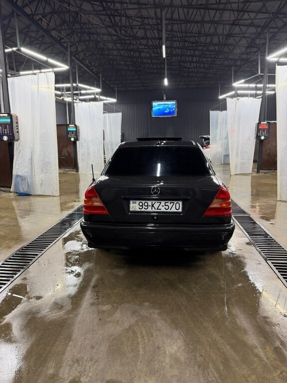 1994 Mercedes C 180, 1.8L, 292793km - Image 10