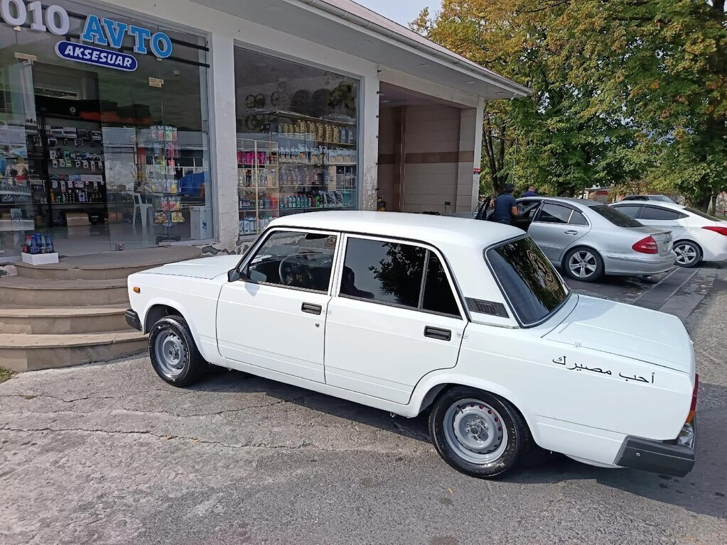 2009 LADA (VAZ) 2107, 1.6L, 20000km - Image 2