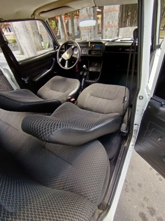 2009 LADA (VAZ) 2107, 1.6L, 20000km - Image 10