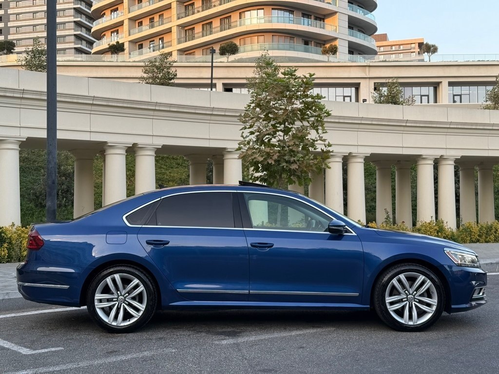 2017 Volkswagen Passat (North America), 1.8L, 129000km - Image 5
