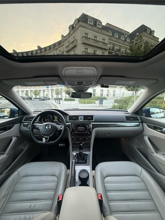 2017 Volkswagen Passat (North America), 1.8L, 129000km - Image 9