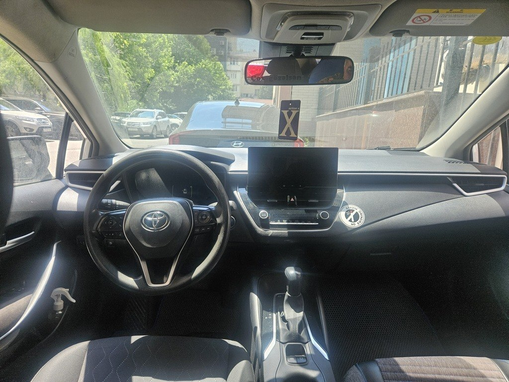 2024 Toyota Corolla, 1.8L, 150000km - Image 5