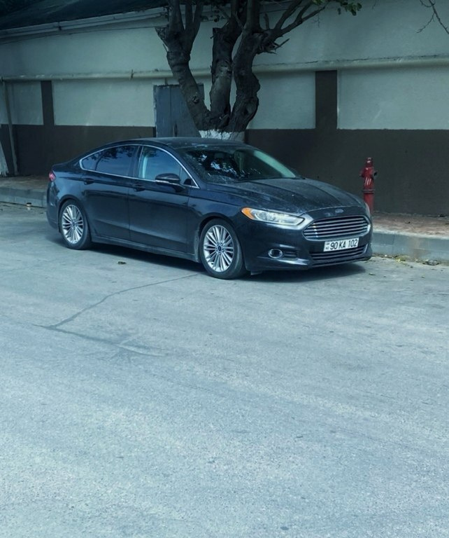 2015 Ford Fusion (North America), 1.5L, 270000km - Image 1