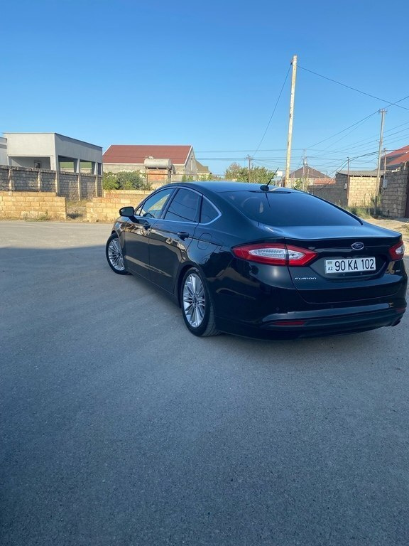 2015 Ford Fusion (North America), 1.5L, 270000km - Image 6