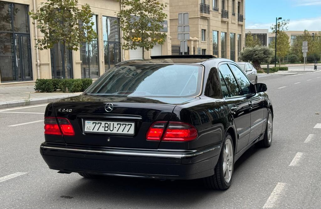 2000 Mercedes E 240, 2.6L, 220000km - Image 4