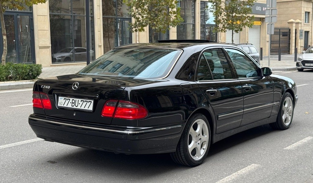 2000 Mercedes E 240, 2.6L, 220000km - Image 10