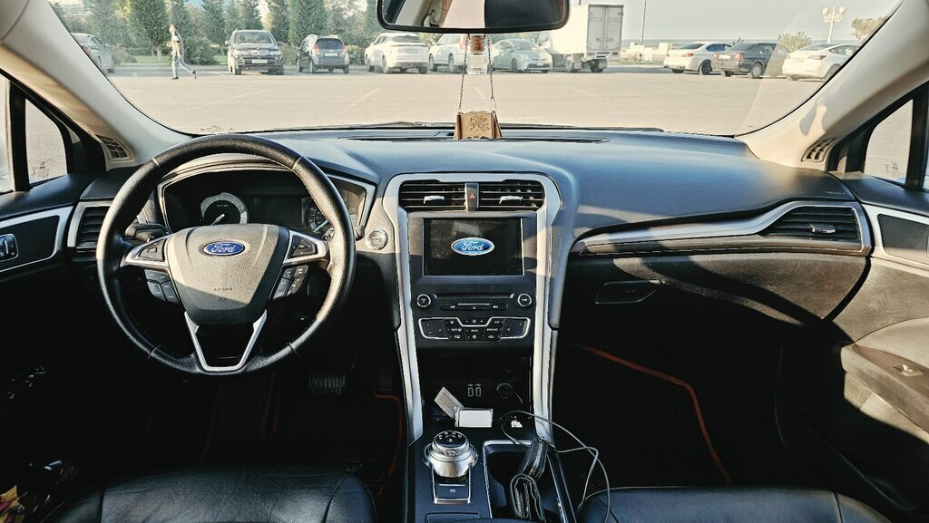 2016 Ford Fusion (North America), 1.5L, 220500km - Image 2