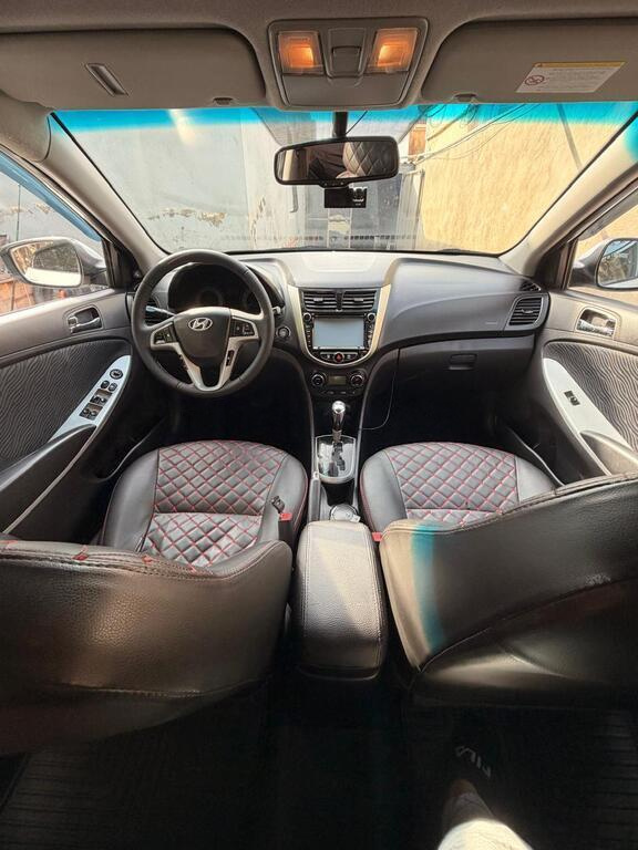 2012 Hyundai Accent, 1.6L, 294000km - Image 12