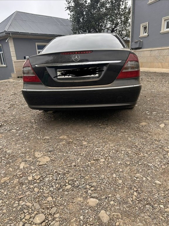 2007 Mercedes E 220, 2.2L, 336000km - Image 2