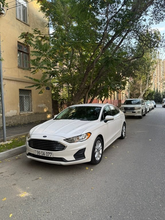 2019 Ford Fusion (North America), 1.5L, 68000km - Image 1