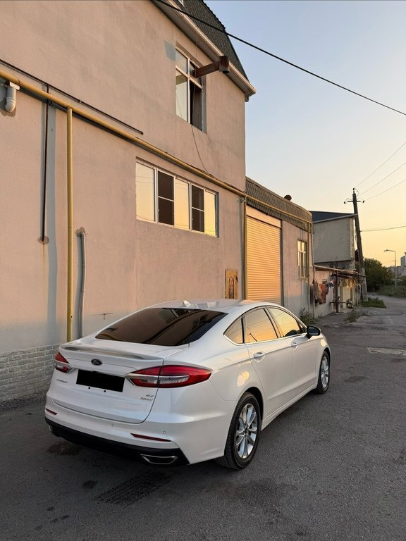 2019 Ford Fusion (North America), 1.5L, 68000km - Image 11