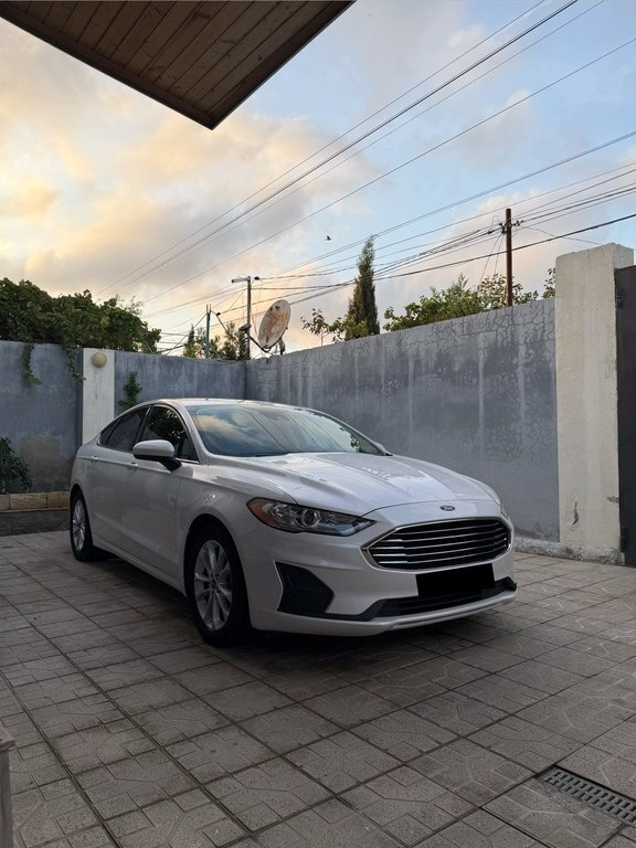 2019 Ford Fusion (North America), 1.5L, 68000km - Image 14