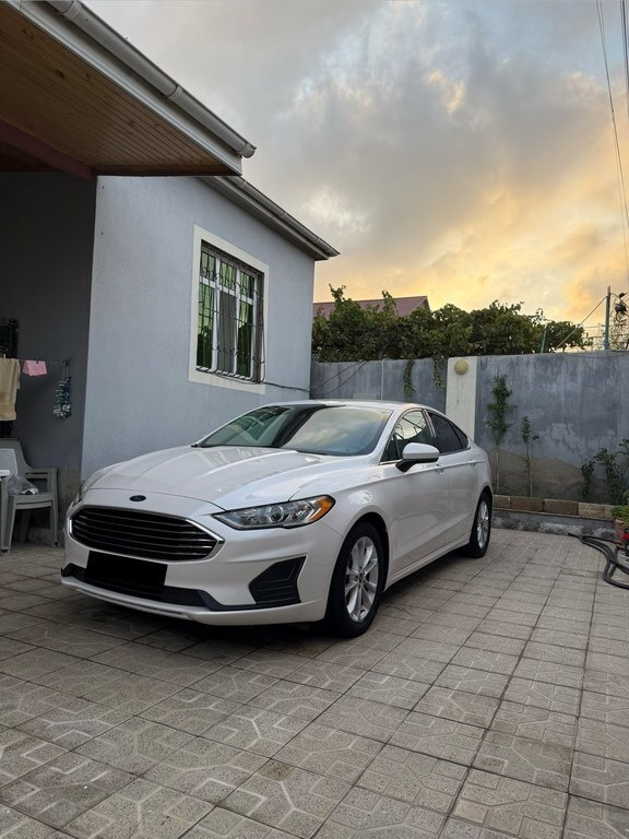 2019 Ford Fusion (North America), 1.5L, 68000km - Image 16