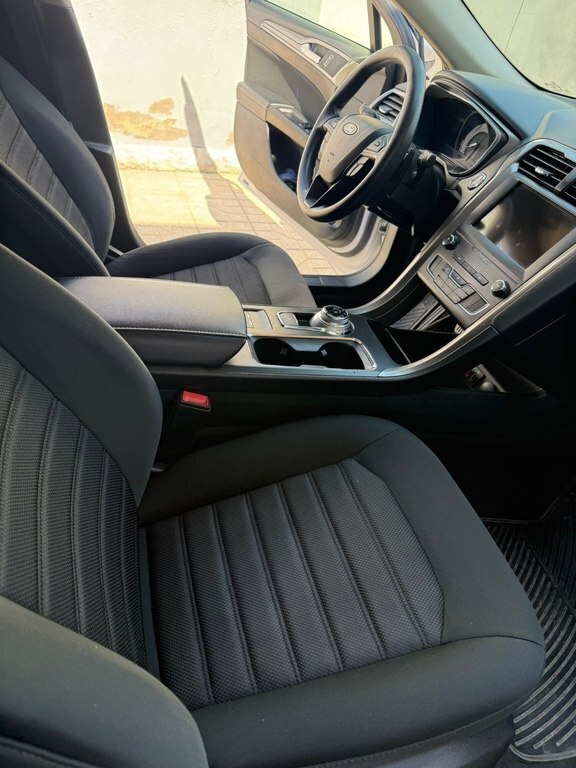 2019 Ford Fusion (North America), 1.5L, 68000km - Image 17